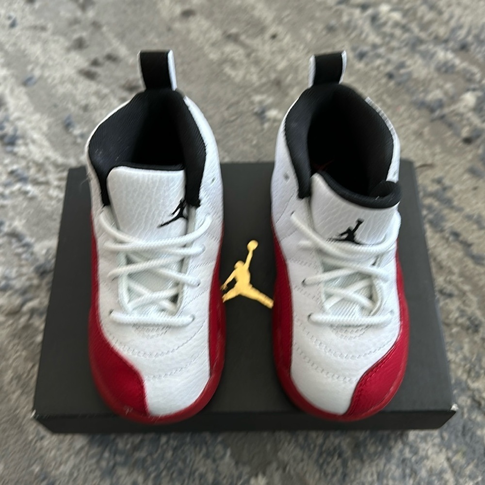 Jordan 12 Retro (TD) size 8c never worn